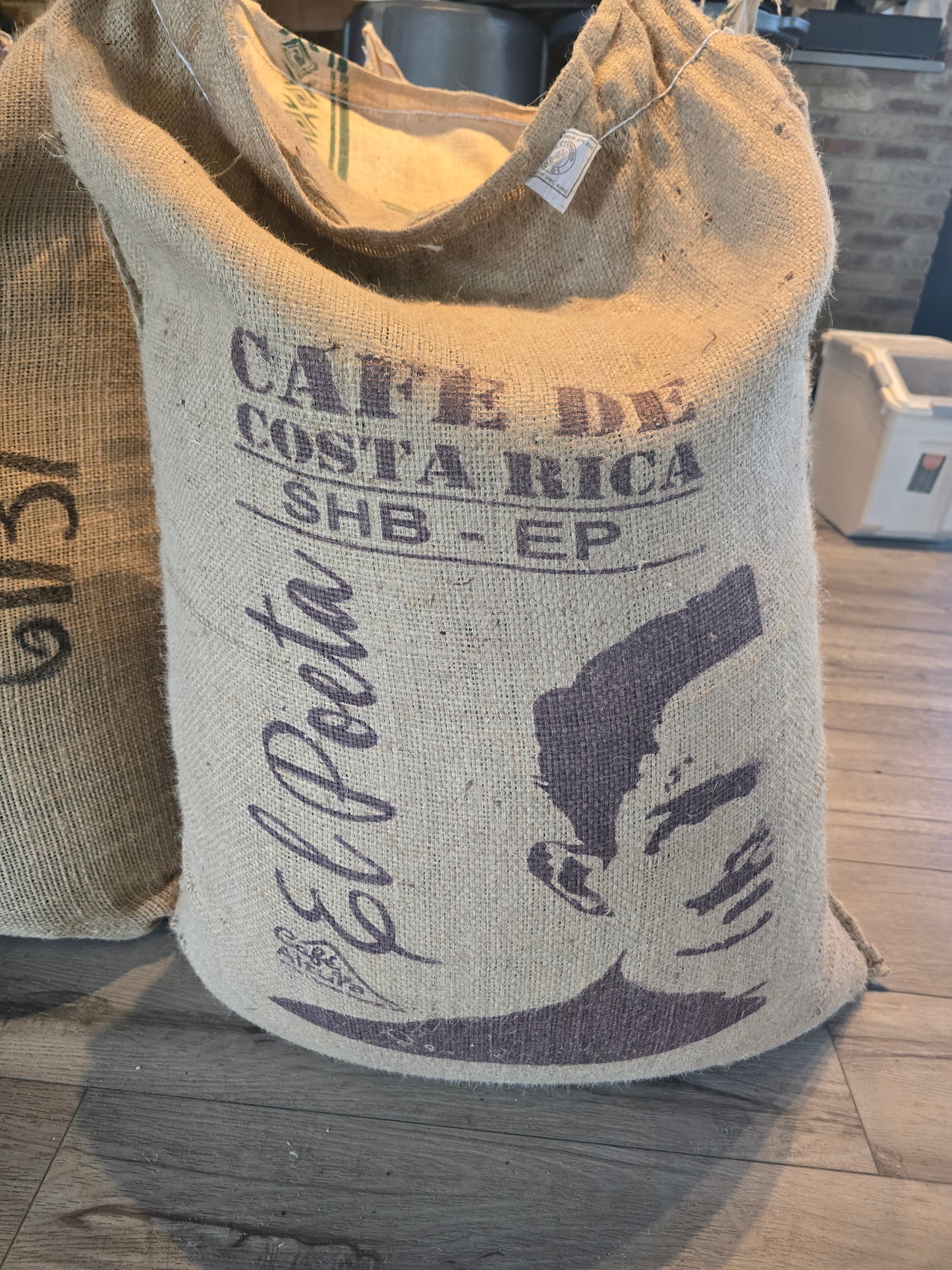 Costa Rica El Poeta